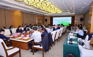 药品零售行业高质量发展媒体研修会在京举行